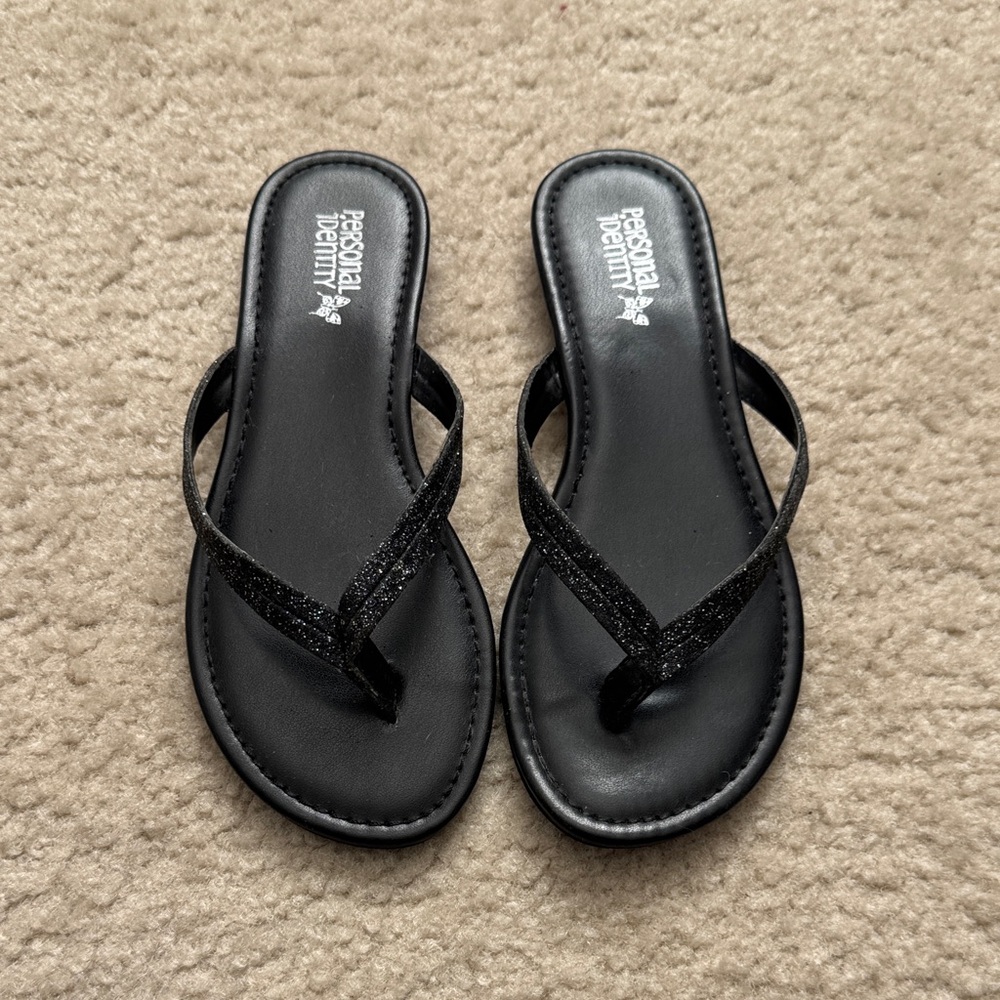 Black Glitter Flip Flop Sandals for Women - Size 6